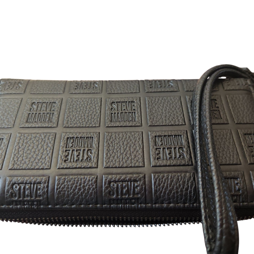 Steve Madden Black Woman's Wallet. Beautiful, Like New. 4x8